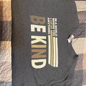 Gray 'Be Kind' Graphic T-Shirt